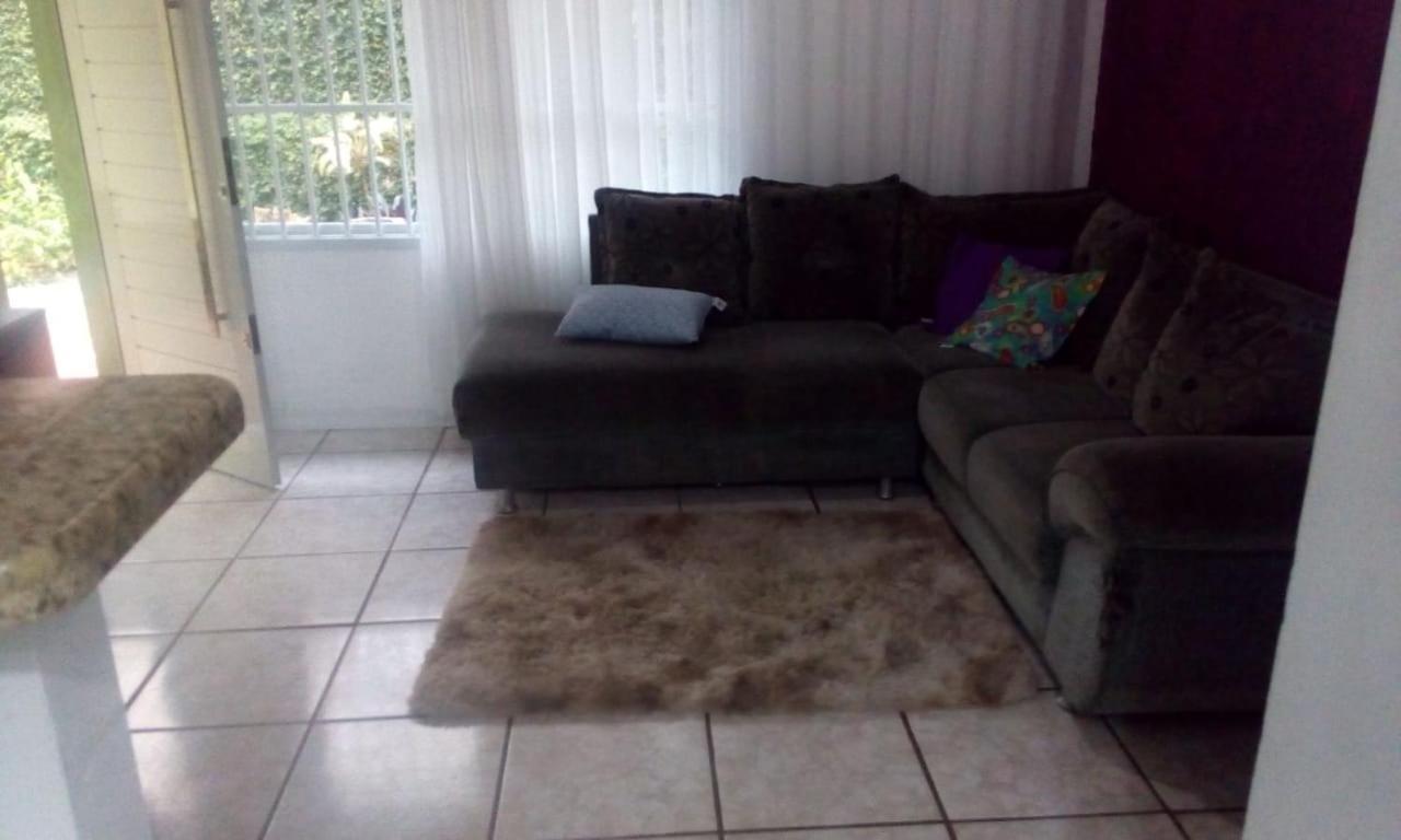 Charmoso Apto Com Clima De Casa Em Canasvieiras ฟลอเรียนอโปลิส ภายนอก รูปภาพ